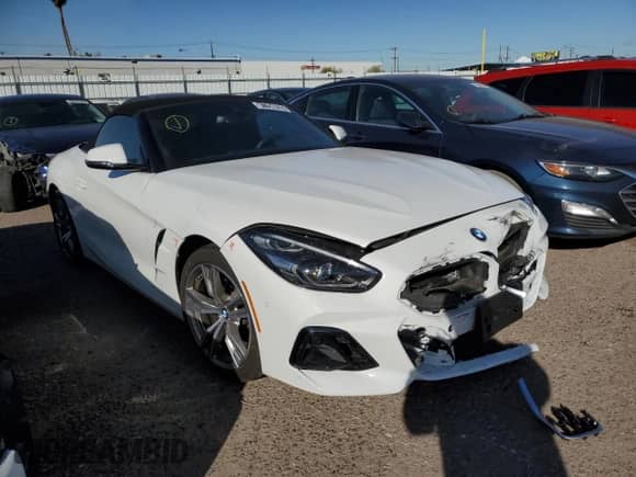 2025 BMW Z4 sDrive30i z VIN WBAHF3C01SWY41238, wystawiony jako Copart lot #41794635 z przebiegiem Nie podano mil oraz Czysty tytuł • Clean title. Historia ofert i sprzedaży dostępna na DreamBid. Obrazek 4.