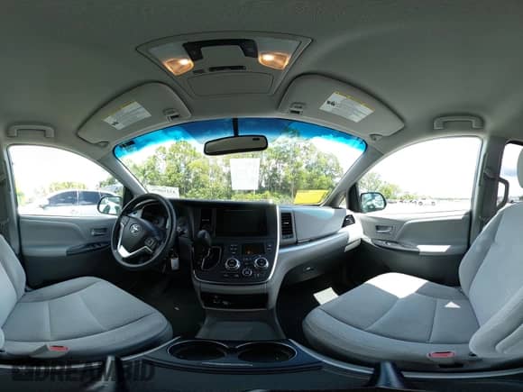 2017 Toyota Sienna LE Auto Access Seat с VIN 5TDKZ3DC6HS888752, выставлен на аукционе IAAI как лот 43216076 с пробегом 105 314 миль миль и . История ставок и продаж доступна на DreamBid. Изображение 19.