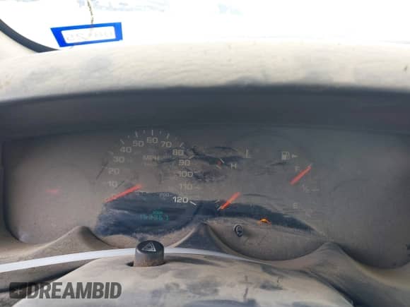 2001 Dodge Neon Highline z VIN 1B3ES46C61D247706, wystawiony jako IAAI lot #42355216 z przebiegiem 153 367 mil mil oraz . Historia ofert i sprzedaży dostępna na DreamBid. Obrazek 7.