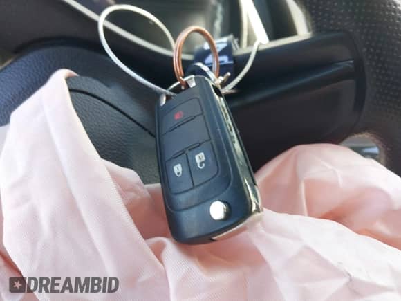 2015 Chevrolet Trax LS z VIN KL7CJKSB1FB128228, wystawiony jako IAAI lot #40757743 z przebiegiem 118 289 mil mil oraz . Historia ofert i sprzedaży dostępna na DreamBid. Obrazek 11.