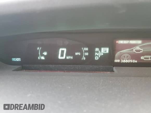 2014 Toyota Prius Two with VIN JTDKN3DUXE1767476, listed as a Copart auction lot 70696585 with 388,098 mi miles and Salvage title. Bid and sale history available at DreamBid. Image 9.