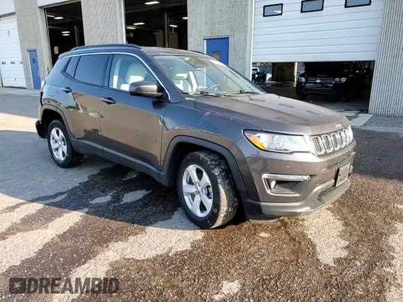 2018 Jeep Compass Latitude with VIN 3C4NJDBBXJT413086, listed as a Copart auction lot 62756545 with 110,304 mi miles and Non repairable. Bid and sale history available at DreamBid. Image 14.
