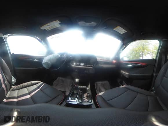 2025 Chevrolet TrailBlazer RS с VIN KL79MTSL7SB080115, выставлен на аукционе IAAI как лот 42416790 с пробегом 6 068 миль миль и . История ставок и продаж доступна на DreamBid. Изображение 18.