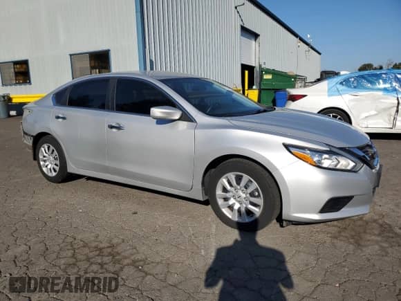 2016 Nissan Altima S with VIN 1N4AL3AP9GC177430, listed as a Copart auction lot 81719605 with 77,336 mi miles and Salvage title. Bid and sale history available at DreamBid. Image 4.