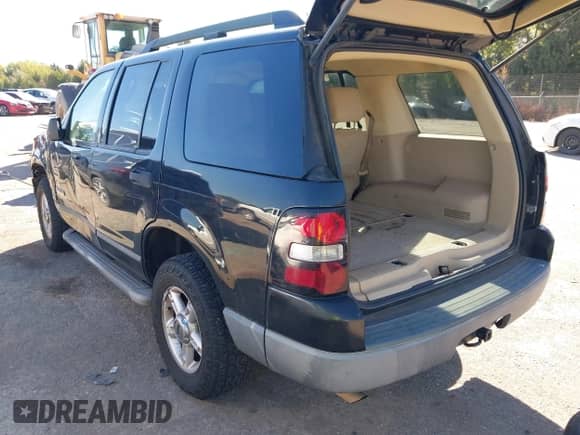 2006 Ford Explorer XLS with VIN 1FMEU62E76ZA20333, listed as a IAAI auction lot 43448895 with 253,473 mi miles and . Bid and sale history available at DreamBid. Image 3.
