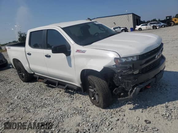 2020 Chevrolet Silverado 1500 LT Trail Boss with VIN 1GCPYFEDXLZ288860, listed as a Copart auction lot 81225455 with 138,945 mi miles and Salvage title. Bid and sale history available at DreamBid. Image 4.