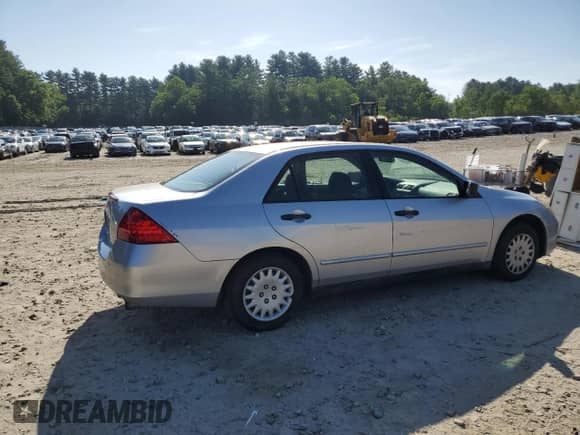 2007 Honda Accord VP с VIN 1HGCM55117A042280, выставлен на аукционе Copart как лот 62258755 с пробегом 228 432 миль миль и Чистый • Clean title. История ставок и продаж доступна на DreamBid. Изображение 3.