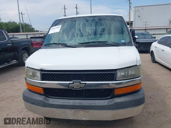 2014 Chevrolet Express Passenger LT with VIN 1GAZG1FG0E1158913, listed as a IAAI auction lot 43037460 with 149,212 mi miles and . Bid and sale history available at DreamBid. Image 13.
