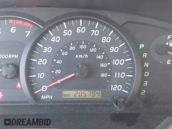 2005 Toyota Tundra Limited с VIN 5TBDT48185S490150, выставлен на аукционе IAAI как лот 43476350 с пробегом 285 794 миль миль и . История ставок и продаж доступна на DreamBid. Изображение 15.