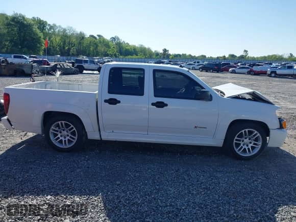 2005 Chevrolet Colorado 1SB LS Z85 z VIN 1GCCS136X58178438, wystawiony jako IAAI lot #41978641 z przebiegiem 176 010 mil mil oraz . Historia ofert i sprzedaży dostępna na DreamBid. Obrazek 13.
