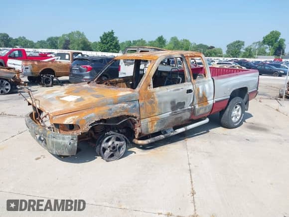 1997 Dodge 1500 с VIN 3B7HF13Z6VM593126, выставлен на аукционе IAAI как лот 42722114 с пробегом 250 000 миль миль и . История ставок и продаж доступна на DreamBid. Изображение 2.