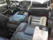 2019 Ram 1500 Laramie z VIN 1C6SRFDT5KN848846, wystawiony jako Copart lot #63485425 z przebiegiem 135 596 mil mil oraz Szkoda całkowita • Salvage title. Historia ofert i sprzedaży dostępna na DreamBid. Obrazek 8.