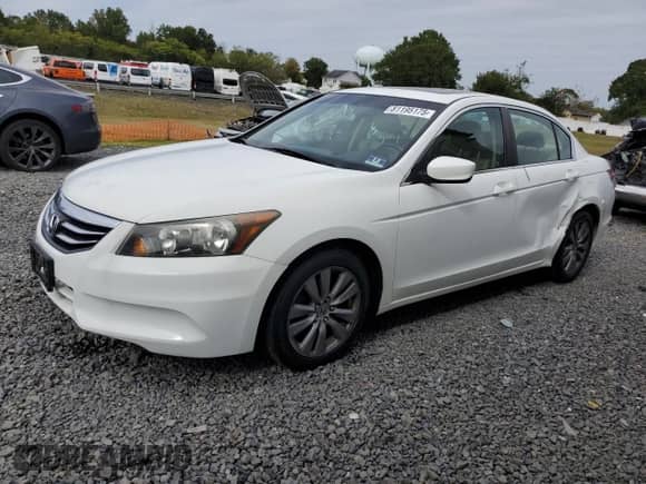 2011 Honda Accord EX-L с VIN 1HGCP2F84BA020008, выставлен на аукционе Copart как лот 81195175 с пробегом 117 861 миль миль и Списание • Salvage title. История ставок и продаж доступна на DreamBid. Изображение 1.