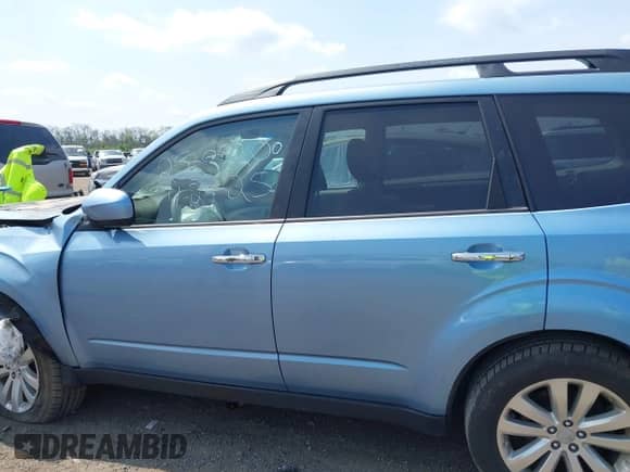 2012 Subaru Forester X Premium z VIN JF2SHADC1CG405759, wystawiony jako IAAI lot #42125357 z przebiegiem Nie podano mil oraz . Historia ofert i sprzedaży dostępna na DreamBid. Obrazek 15.