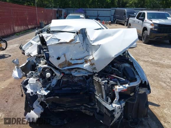 2014 Toyota Camry L with VIN 4T1BF1FK0EU770328, listed as a IAAI auction lot 43172276 with Not provided miles and . Bid and sale history available at DreamBid. Image 11.