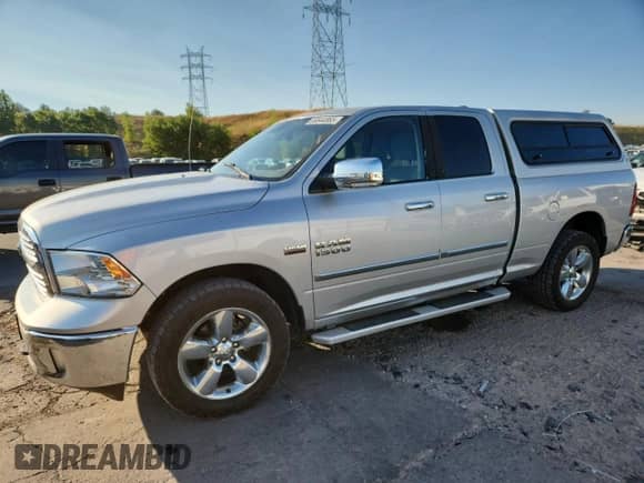 2015 Ram 1500 Big Horn z VIN 1C6RR7GT5FS781267, wystawiony jako Copart lot #69844865 z przebiegiem 173 680 mil mil oraz Czysty tytuł • Clean title. Historia ofert i sprzedaży dostępna na DreamBid. Obrazek 1.