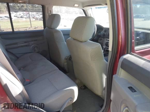 2007 Jeep Commander Sport с VIN 1J8HH48P27C553755, выставлен на аукционе IAAI как лот 43478352 с пробегом 166 500 миль миль и . История ставок и продаж доступна на DreamBid. Изображение 8.