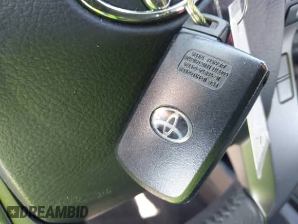 2021 Toyota Tacoma SR5 z VIN 5TFAZ5CN4MX097831, wystawiony jako IAAI lot #43320227 z przebiegiem 31 588 mil mil oraz . Historia ofert i sprzedaży dostępna na DreamBid. Obrazek 11.