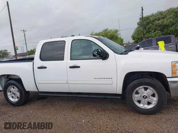 2012 Chevrolet Silverado 1500 LS z VIN 3GCPCREAXCG128550, wystawiony jako IAAI lot #41903814 z przebiegiem 248 558 mil mil oraz . Historia ofert i sprzedaży dostępna na DreamBid. Obrazek 13.
