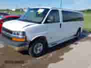 2005 Chevrolet Express Passenger с VIN 1GAHG39UX51132926, выставлен на аукционе IAAI как лот 42354919 с пробегом 148 739 миль миль и . История ставок и продаж доступна на DreamBid. Изображение 2.
