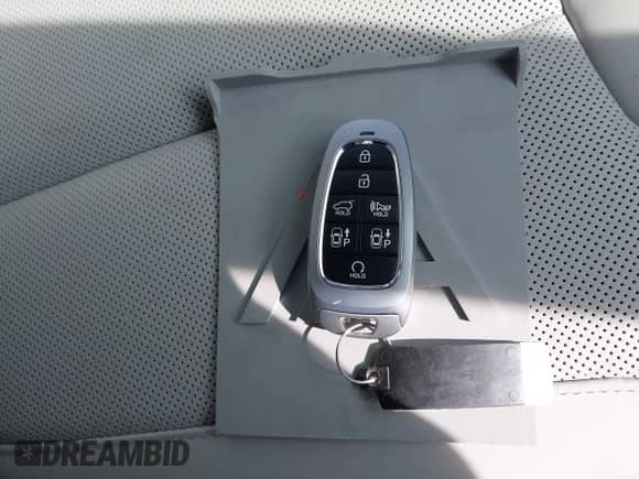 2025 Hyundai Palisade Calligraphy с VIN KM8R7DGE2SU828795, выставлен на аукционе IAAI как лот 42127361 с пробегом 7 468 миль миль и . История ставок и продаж доступна на DreamBid. Изображение 11.
