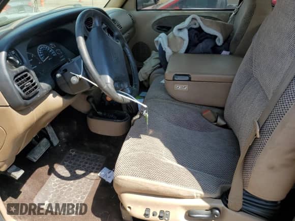 2001 Dodge 3500 with VIN 1B7MF33651J254235, listed as a Copart auction lot 62398535 with 189,089 mi miles and Salvage title. Bid and sale history available at DreamBid. Image 7.