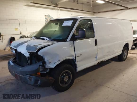 2009 Chevrolet Express Cargo с VIN 1GCHG39K991140432, выставлен на аукционе IAAI как лот 41323991 с пробегом Не указан миль и . История ставок и продаж доступна на DreamBid. Изображение 2.