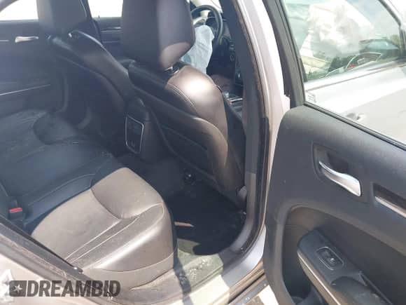 2015 Chrysler 300 Limited with VIN 2C3CCARG3FH923477, listed as a IAAI auction lot 42988981 with 48,095 mi miles and . Bid and sale history available at DreamBid. Image 8.