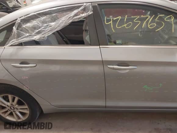 2016 Hyundai Sonata SE с VIN 5NPE24AF2GH393474, выставлен на аукционе IAAI как лот 42637659 с пробегом 93 689 миль миль и . История ставок и продаж доступна на DreamBid. Изображение 13.