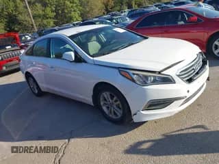 2015 Hyundai Sonata SE с VIN 5NPE24AF6FH192451, выставлен на аукционе IAAI как лот 43497380 с пробегом 153 591 миль миль и . История ставок и продаж доступна на DreamBid. Изображение 1.