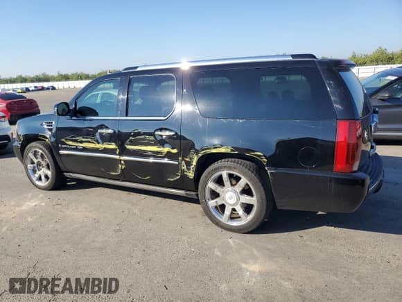 2007 Cadillac Escalade ESV с VIN 1GYFK66807R372409, выставлен на аукционе Copart как лот 82574595 с пробегом 133 374 миль миль и Списание • Salvage title. История ставок и продаж доступна на DreamBid. Изображение 2.