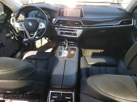 2017 BMW 7 Series 740e xDrive с VIN WBA7J2C32HG497887, выставлен на аукционе Copart как лот 85121335 с пробегом 110 744 миль миль и Списание • Salvage title. История ставок и продаж доступна на DreamBid. Изображение 8.
