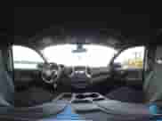 2020 Chevrolet Silverado 1500 Custom z VIN 3GCPWBEH7LG202518, wystawiony jako IAAI lot #43323804 z przebiegiem 144 041 mil mil oraz . Historia ofert i sprzedaży dostępna na DreamBid. Obrazek 23.