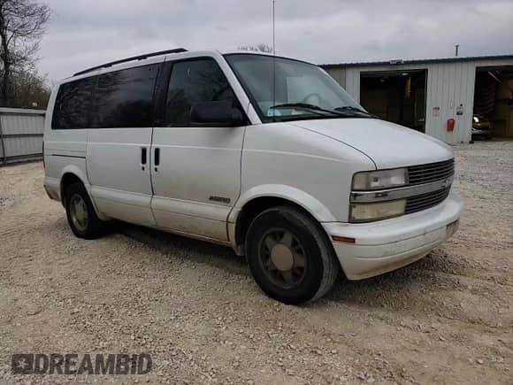 2000 Chevrolet Astro с VIN 1GNDM19W5YB181073, выставлен на аукционе Copart как лот 48576114 с пробегом Не указан миль и Списание • Salvage title. История ставок и продаж доступна на DreamBid. Изображение 11.