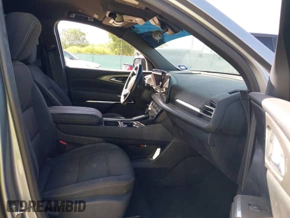 2024 Chevrolet Traverse FWD LT with VIN 1GNERGKS6RJ173409, listed as a IAAI auction lot 42830241 with 22,247 mi miles and . Bid and sale history available at DreamBid. Image 5.