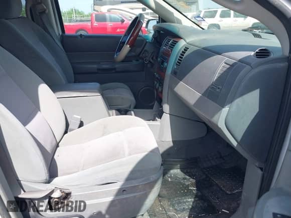 2006 Dodge Durango SLT with VIN 1D4HB48N46F184646, listed as a IAAI auction lot 42692811 with 182,774 mi miles and . Bid and sale history available at DreamBid. Image 5.