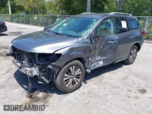 2019 Nissan Pathfinder SV с VIN 5N1DR2MN2KC595357, выставлен на аукционе IAAI как лот 42285053 с пробегом 131 129 миль миль и . История ставок и продаж доступна на DreamBid. Изображение 2.