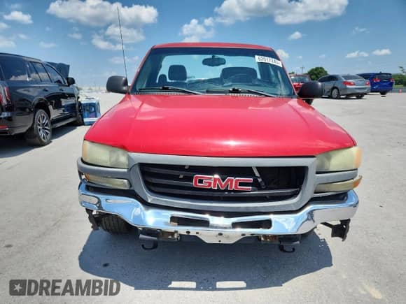 2004 GMC Sierra 1500 Work Truck with VIN 1GTEC14X34Z345969, listed as a Copart auction lot 62017245 with 165,519 mi miles and Salvage title. Bid and sale history available at DreamBid. Image 5.