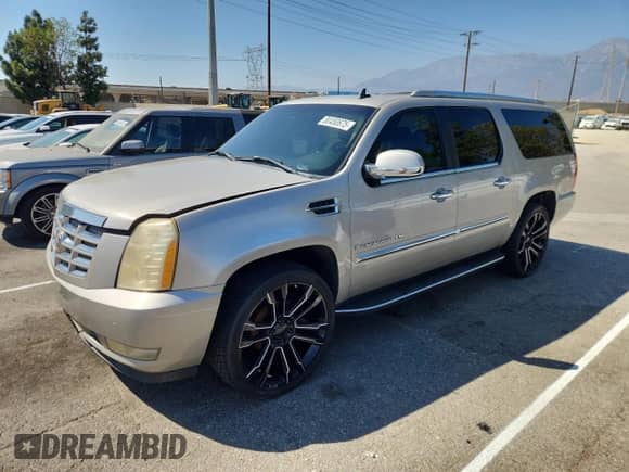2007 Cadillac Escalade ESV с VIN 1GYFK66877R175270, выставлен на аукционе Copart как лот 80450675 с пробегом 176 234 миль миль и Чистый • Clean title. История ставок и продаж доступна на DreamBid. Изображение 1.