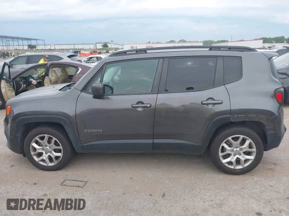 2017 Jeep Renegade Latitude с VIN ZACCJABB2HPG41882, выставлен на аукционе IAAI как лот 42461752 с пробегом 68 426 миль миль и . История ставок и продаж доступна на DreamBid. Изображение 14.