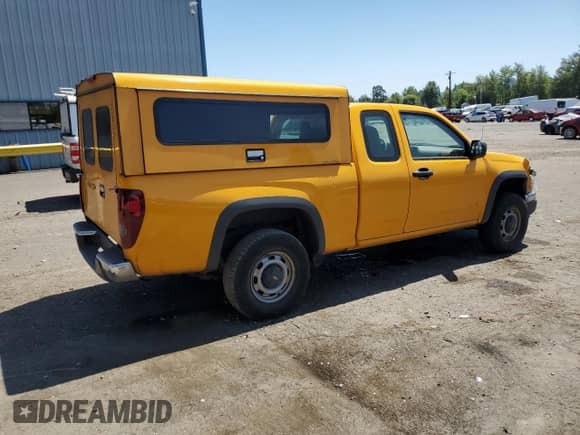 2006 Chevrolet Colorado Work Truck z VIN 1GCDT198568285571, wystawiony jako Copart lot #64899665 z przebiegiem 107 622 mil mil oraz Szkoda całkowita • Salvage title. Historia ofert i sprzedaży dostępna na DreamBid. Obrazek 3.