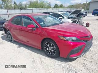 2024 Toyota Camry SE с VIN 4T1G11AK8RU232297, выставлен на аукционе IAAI как лот 43297884 с пробегом 142 906 миль миль и . История ставок и продаж доступна на DreamBid. Изображение 1.