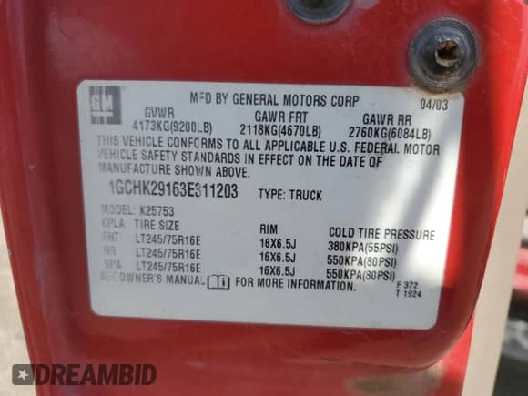 2003 Chevrolet Silverado 2500HD LT z VIN 1GCHK29163E311203, wystawiony jako Copart lot #69152065 z przebiegiem 211 065 mil mil oraz Szkoda całkowita • Salvage title. Historia ofert i sprzedaży dostępna na DreamBid. Obrazek 12.