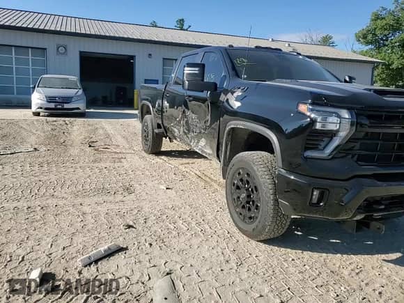 2024 Chevrolet Silverado 2500HD LT with VIN 2GC4YNE75R1214660, listed as a Copart auction lot 81391075 with 26,626 mi miles and Salvage title. Bid and sale history available at DreamBid. Image 13.