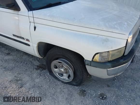 1998 Dodge 1500 с VIN 3B7HC12Z8WG170221, выставлен на аукционе IAAI как лот 42055064 с пробегом Не указан миль и . История ставок и продаж доступна на DreamBid. Изображение 6.