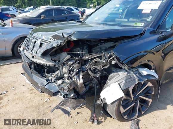 2023 Mitsubishi Outlander SEL z VIN JA4J4VA87PZ019896, wystawiony jako IAAI lot #42646987 z przebiegiem 22 494 mil mil oraz . Historia ofert i sprzedaży dostępna na DreamBid. Obrazek 18.