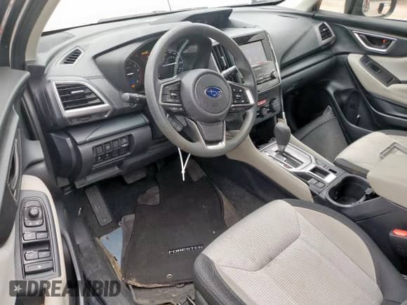 2024 Subaru Forester z VIN JF2SKABCXRH511554, wystawiony jako Copart lot #60550095 z przebiegiem 36 058 mil mil oraz Szkoda całkowita • Salvage title. Historia ofert i sprzedaży dostępna na DreamBid. Obrazek 8.