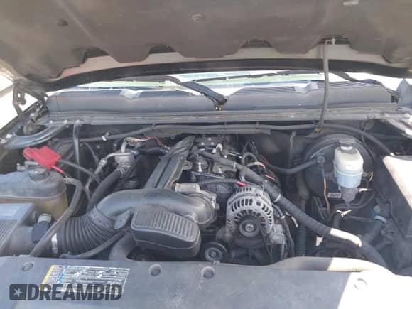 2011 Chevrolet Silverado 1500 LT z VIN 1GCRKSE36BZ249997, wystawiony jako IAAI lot #43349815 z przebiegiem 251 194 mil mil oraz . Historia ofert i sprzedaży dostępna na DreamBid. Obrazek 10.