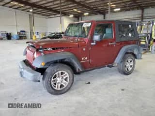 2007 Jeep Wrangler X с VIN 1J4FA24117L136761, выставлен на аукционе Copart как лот 85698685 с пробегом 140 247 миль миль и Списание • Salvage title. История ставок и продаж доступна на DreamBid. Изображение 1.