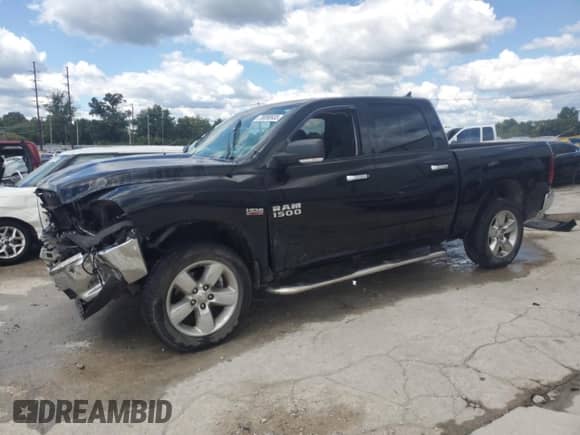 2013 Ram 1500 Big Horn z VIN 1C6RR7LT0DS649407, wystawiony jako Copart lot #70090935 z przebiegiem 141 619 mil mil oraz Nie do naprawy • Non repairable. Historia ofert i sprzedaży dostępna na DreamBid. Obrazek 1.